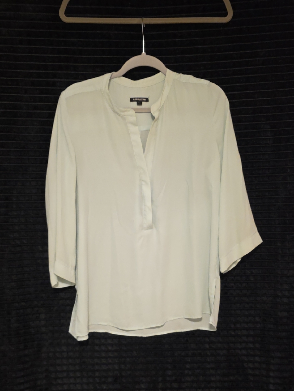 Alice Collection Mint Green Split V-Neck Blouse